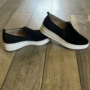 Black Leather & Suede Naturalizer Slip On Sneakers
